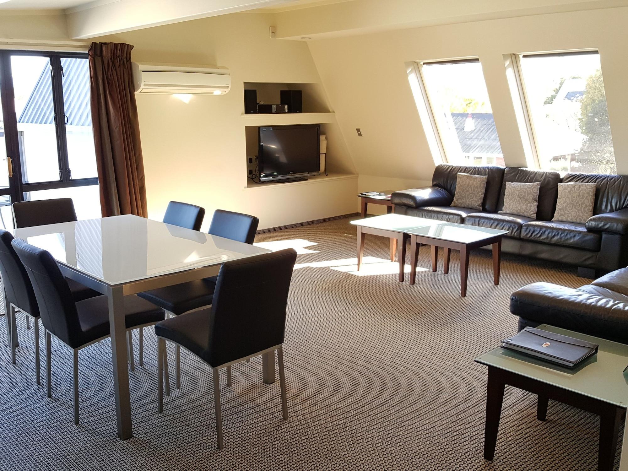 马尔伯勒城堡酒店 布伦海姆 外观 照片 A typical apartment at the University of Adelaide