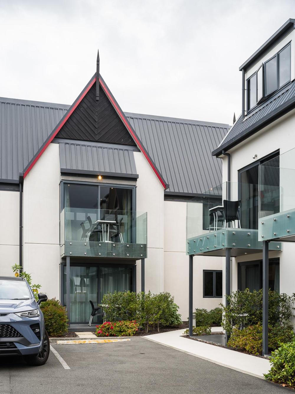 马尔伯勒城堡酒店 布伦海姆 外观 照片 A modern house in New Zealand