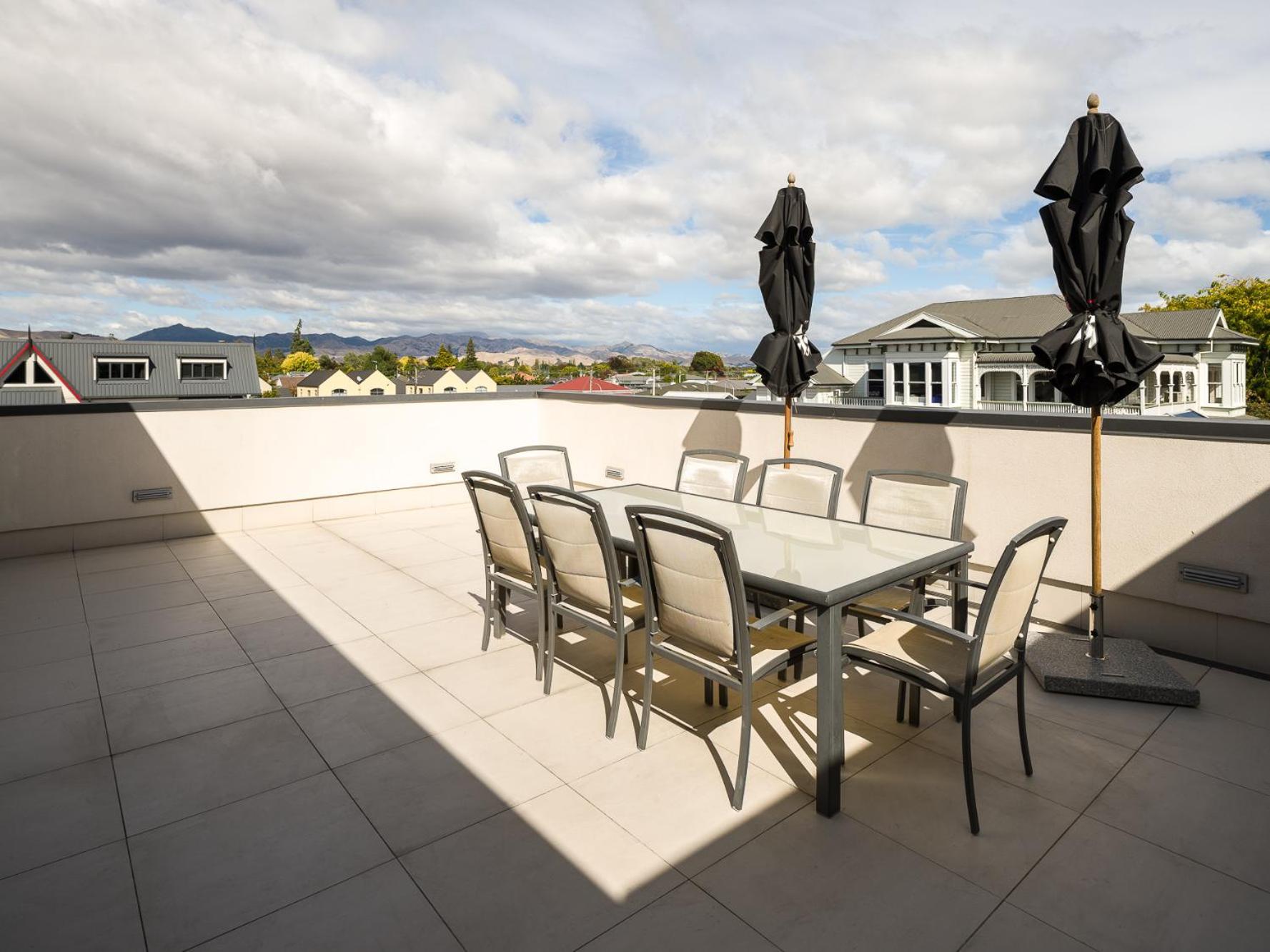 马尔伯勒城堡酒店 布伦海姆 外观 照片 A rooftop terrace